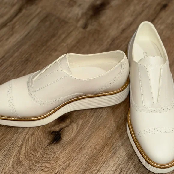 Cole Haan - Picture 3 of 6